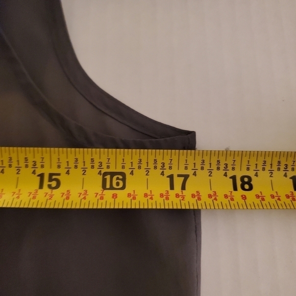 J Crew Size 0 Top Sleeveless Silk Grey Top - Picture 7 of 7